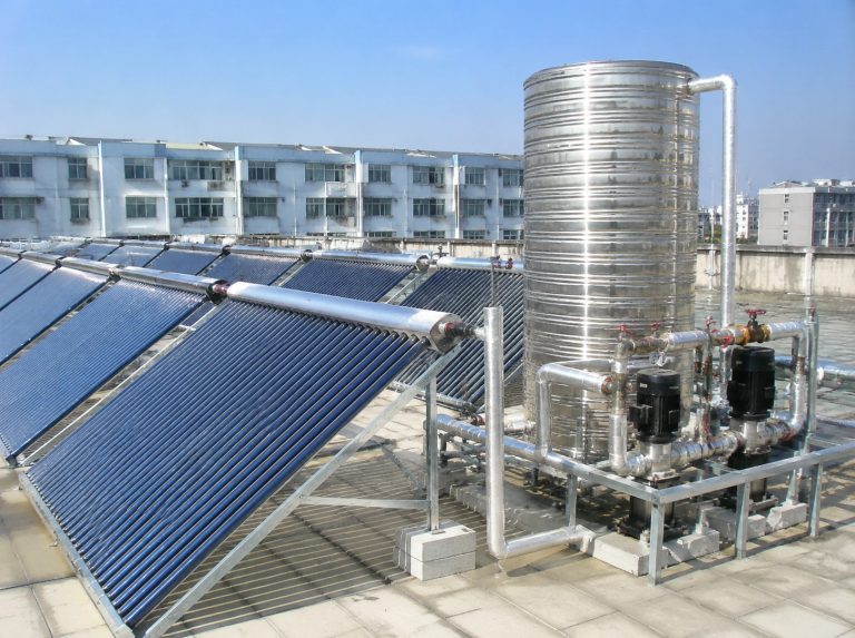 郯城县商用大容量真空管太阳能热水系统